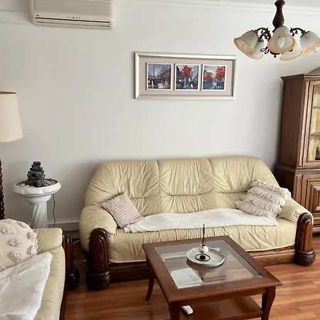 Meszlenyi Apartman II Pécs Room photo